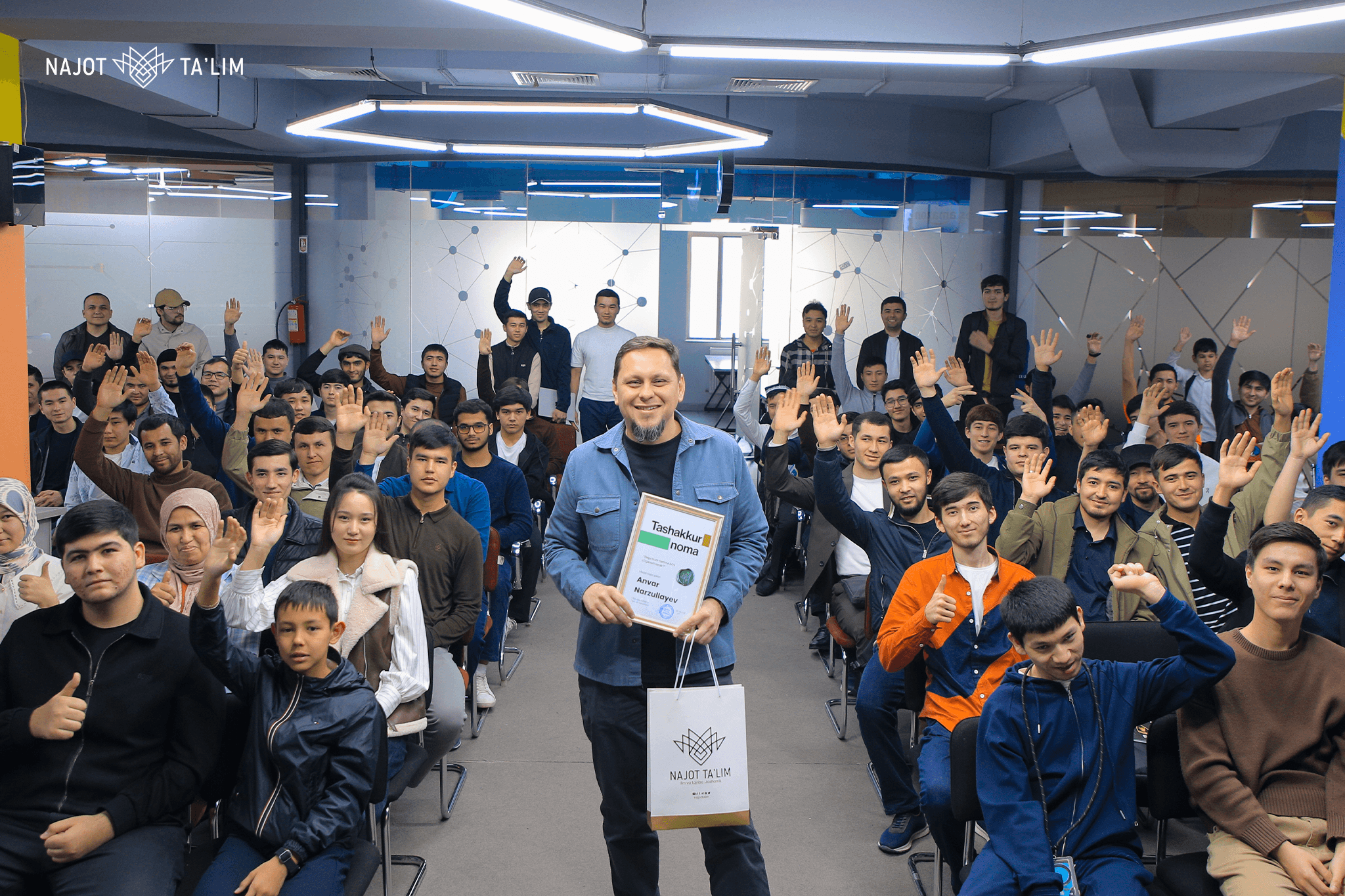 Najot Ta'limda Anvar Nazrulloh bilan "Nega hamma sun'iy intellektni o'rganishi kerak?" mavzusida master-klass